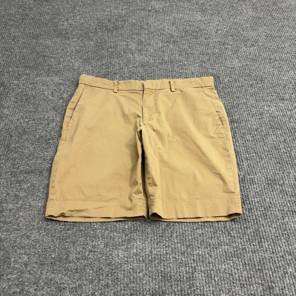 Uniqlo Chino Shorts Men M Tan Cotton Spandex Flat Front Casual Classic
